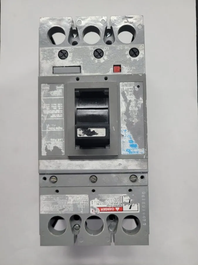 Автоматический выключатель ITE Gould FJ63B225 Circuit Breaker 225-Amp Type FJ6 3