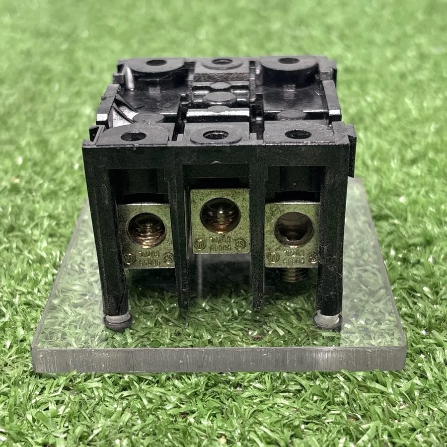 Клеммник Allen Bradley 1492-PDM3141 Power Distribution Block