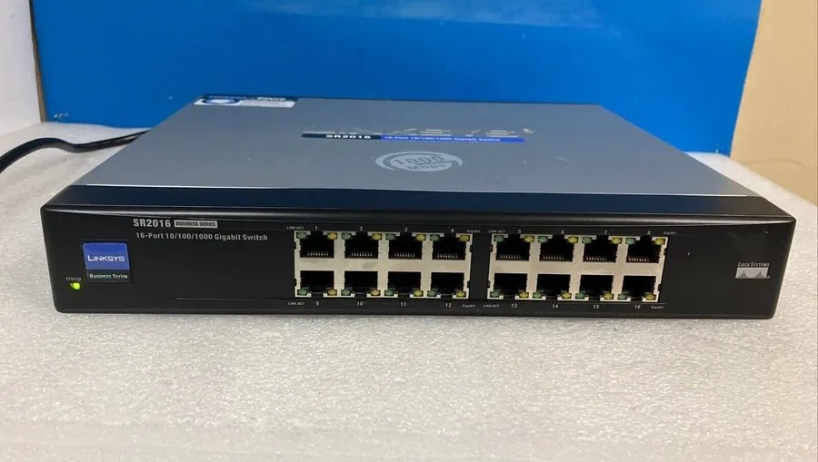 Коммутатор CISCO Linksys SR2016 16-Port 10/100/1000 Gigabit Switch