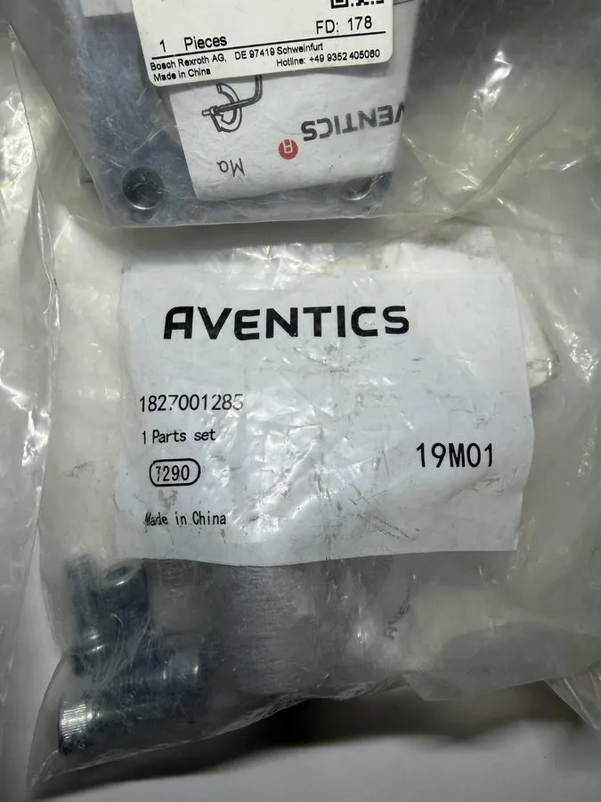 Пневмоцилиндр AVENTICS 1827001285 Rear Clevis MP4 50mm Pneumatic Cylinder ISO 15 — фото лота 1