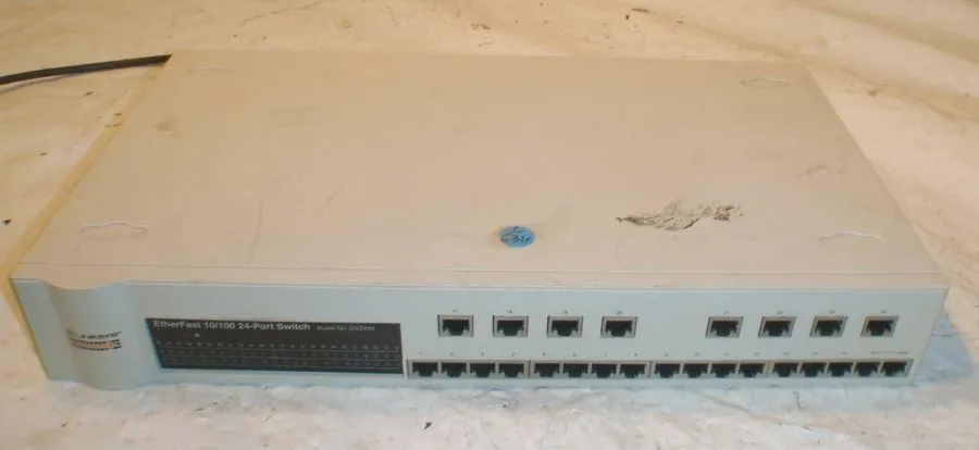 Коммутатор Linksys DSSX24 24-port 10/100 Ethernet Etherfast Switch