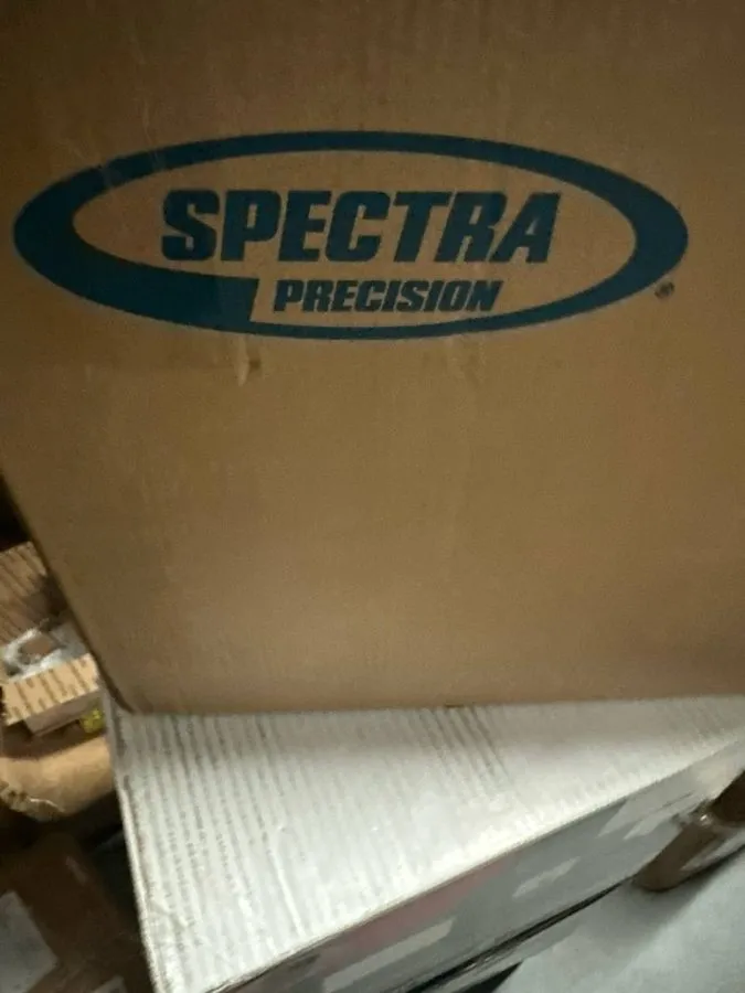 Нивелир Spectra Precision Laser Level LL300N w/ Tripod Stand & HL450 Receiver