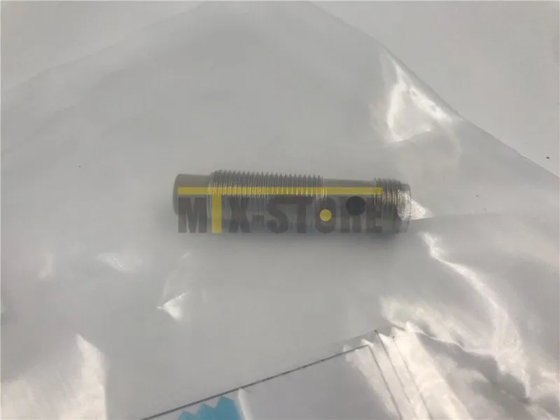 Датчик приближения Omron E2E-X8MD1-M1G Proximity Sensor