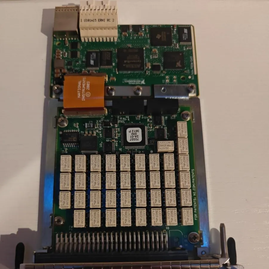 Модуль National Instruments NI PXIe-2527 Multiplexer Switch Module — фото лота 1