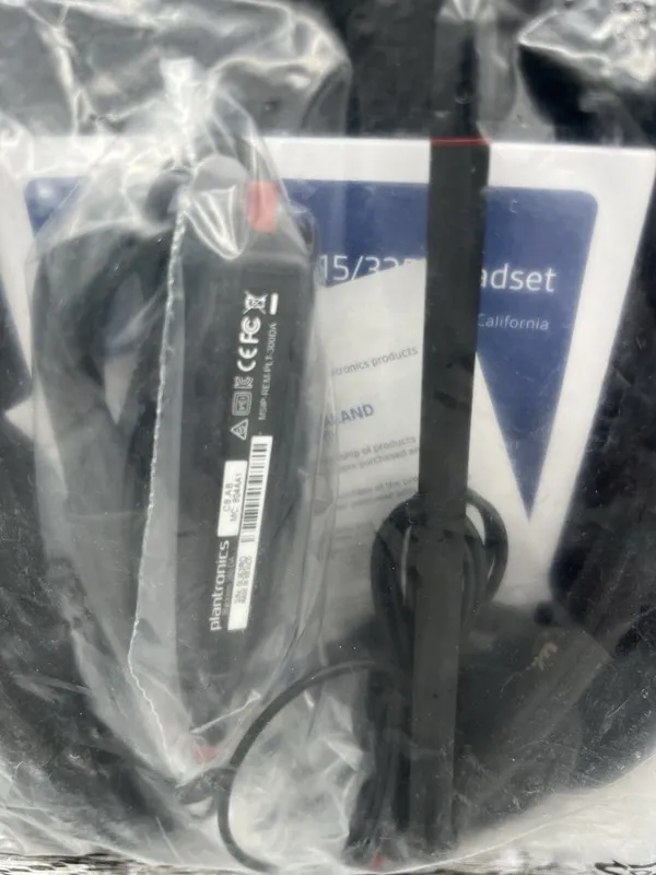 VoIP-шлюз Plantronics Blackwire 325.1 Stereo Wired Headset Boom Mic MPN 204446-1 — фото лота 1