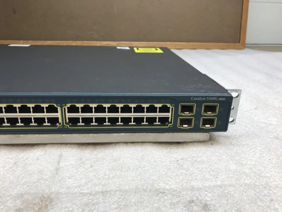 Коммутатор Cisco WS-C3560G-48TS-S V05 48-Port Gigabit 4x SFP IP Base Layer 3