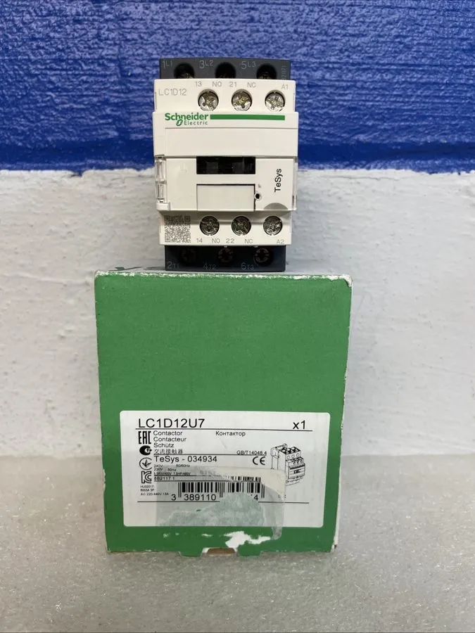 Контактор Schneider Electric LC1D12U7 Contactor TeSys Opened Box