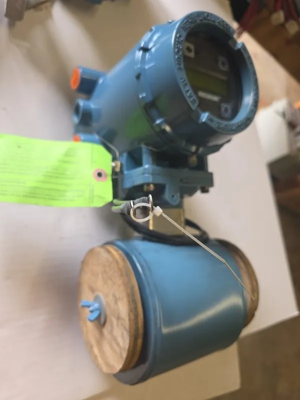 Трубопроводная арматура Rosemount Modbus 8732EMT2M1N5DA1M4 WITH 3" FLOW TUBE — фото лота 1