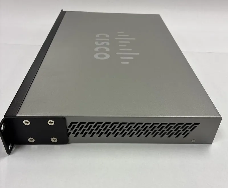 Коммутатор Cisco SG500-52-K9 V02 52-Port Gigabit POE Stackable Managed Switch — фото лота 3