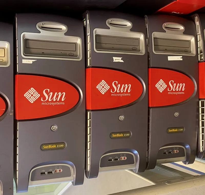Сервер Sun Microsystems A43 Sun Bade 1500 RED- 1.06/ 4GB/ 80GB/ DVD/ XVR-100