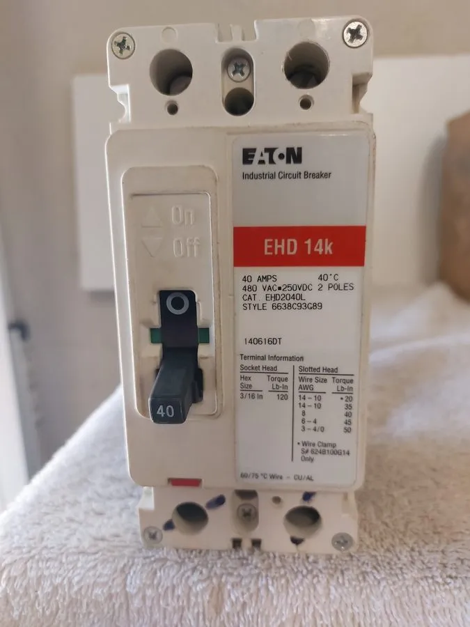 Автоматический выключатель Cutler Hammer EHD2040L Circuit Breaker 40A 2P 480V EH