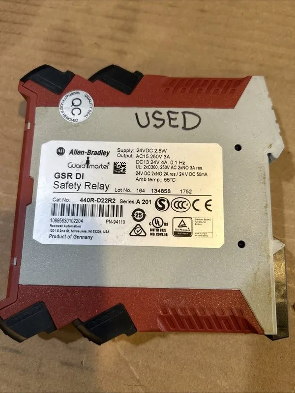 Реле безопасности Allen-Bradley 440R-D22R2 Safety Relay