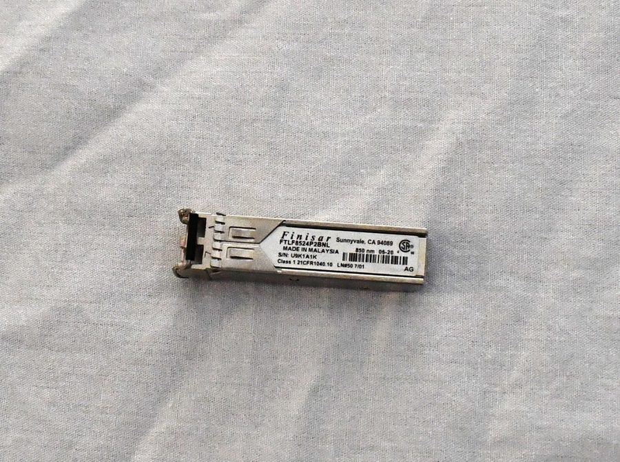 Оптический модуль FINISAR FTLF8524P2BNL Multi-MODE 4.25G 850NM 0.3KM TRANSCEIVER