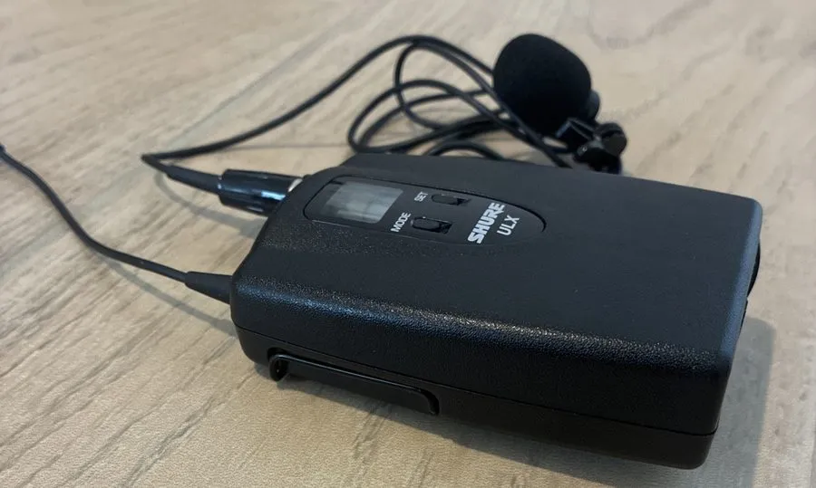Передатчик Shure ULXS4 G3 470-506MHz Microphone Wireless Receiver w/ ULX1-G3 Tra — фото лота 3