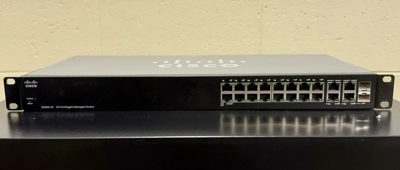 Коммутатор Cisco SG300-20 20-Port Gigabit Managed Ethernet Switch PoE