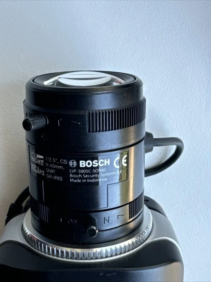 Камера Bosch NBN-50022-C-W Fixed Camera With 5MP Lense.