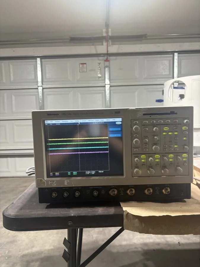 Осциллограф Tektronix TDS 7104 Oscilloscope