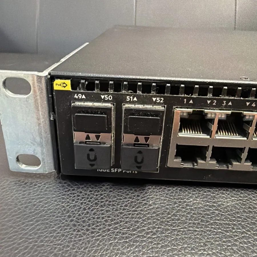 Коммутатор HPE ARUBA 2930F JL262A 48-PORT POE+ GIGABIT NETWORK SWITCH — фото лота 2