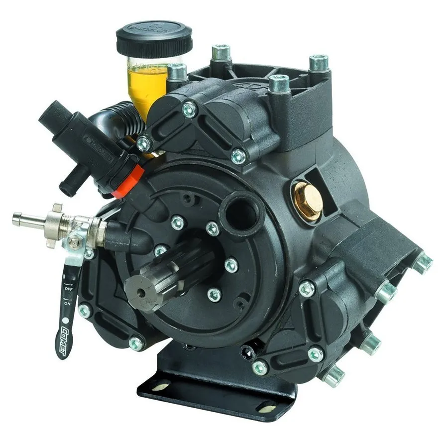 Насос Comet APS51MF Three Diaphragm Pump 580PSI, 14.2GPM, 550RPM — фото лота 1