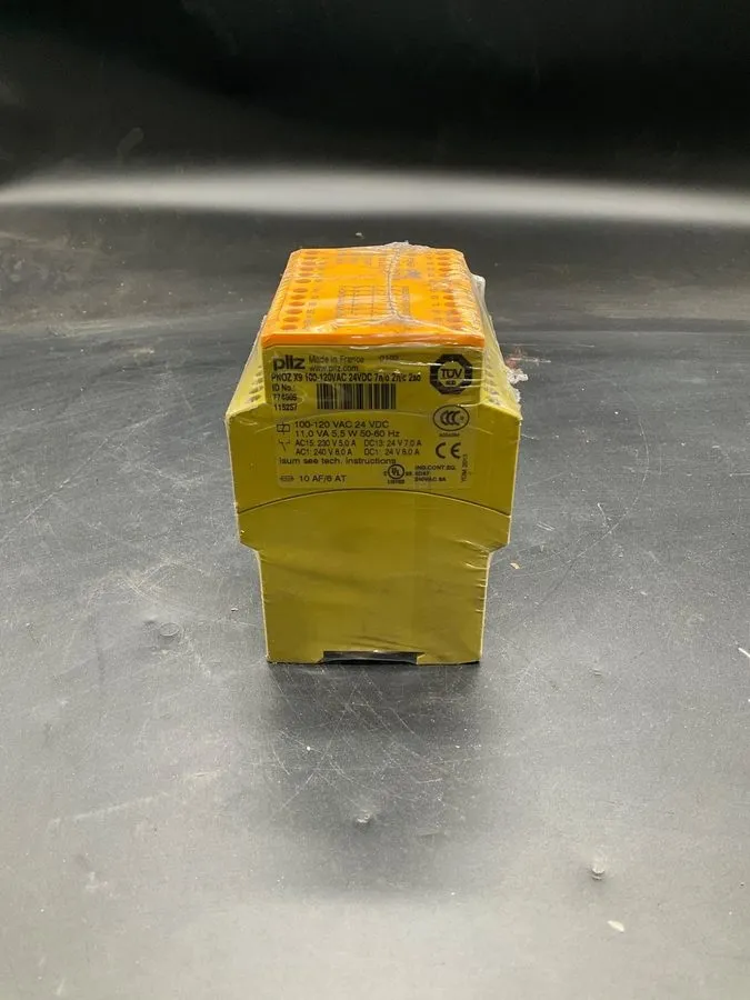 Реле безопасности Pilz PNOZ X9 120VAC/24VDC 7S2O Safety Relay 774605