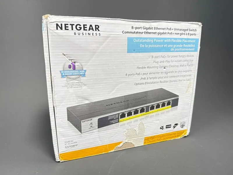 Коммутатор NETGEAR GS108PP 8-Port Gigabit PoE+ Switch 123W Ethernet Unmanaged