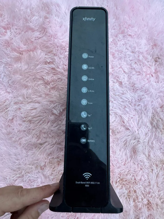 Маршрутизатор Xfinity Cisco DPC3941T XB3 Wireless Modem Router DOCSIS 3.0 Voice
