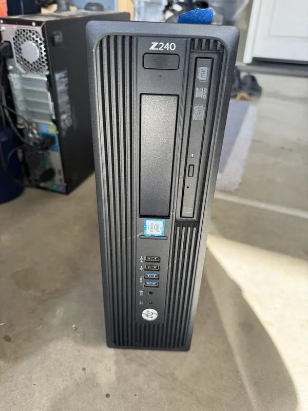HP Z240 SFF Workstation Intel Core i5-6500 3.20GHz 8GB NO HDD