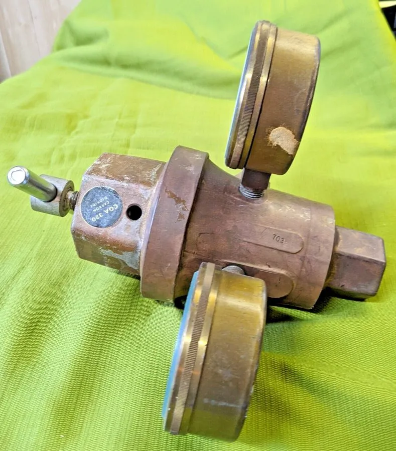 Трубопроводная арматура UNION CARBIDE CGA-320 PRESSURE REGULATOR
