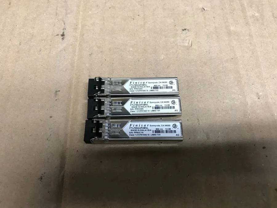 Оптический модуль FINISAR FTLF8524P2BNL Multi-MODE 4.25G 850NM 0.3KM TRANSCEIVER