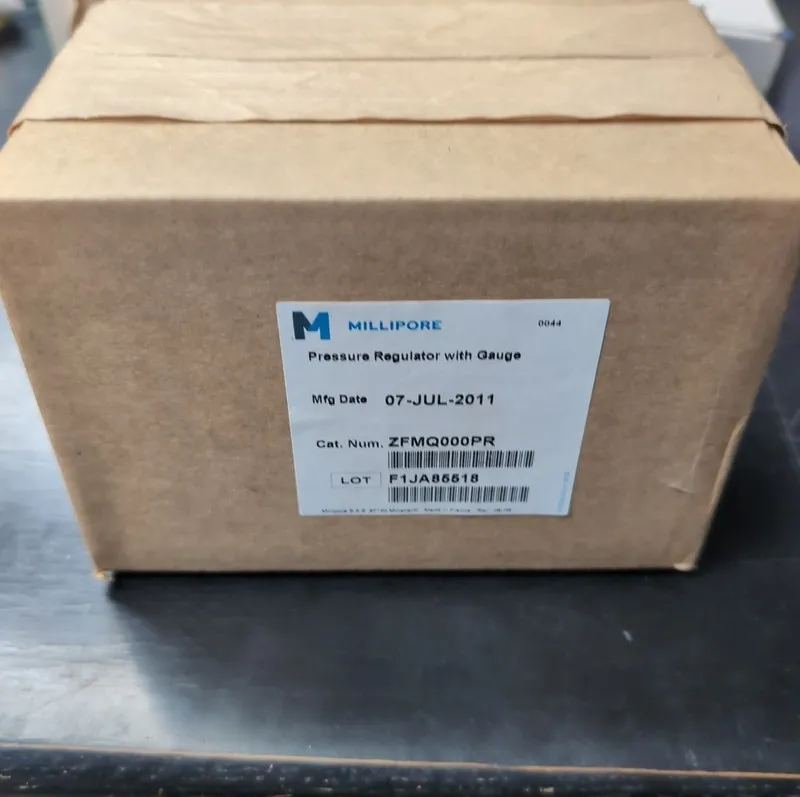 Трубопроводная арматура Millipore ZFMQ000PR Pressure Regulator Gauge Milli-Q Syn — фото лота 1