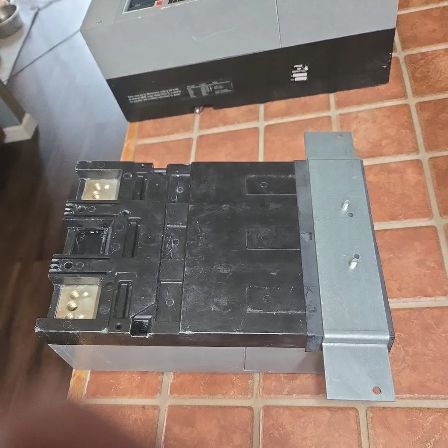Автоматический выключатель SIEMENS SENTRON JXD62B400 400 AMP CIRCUIT BREAKER 600 — фото лота 4