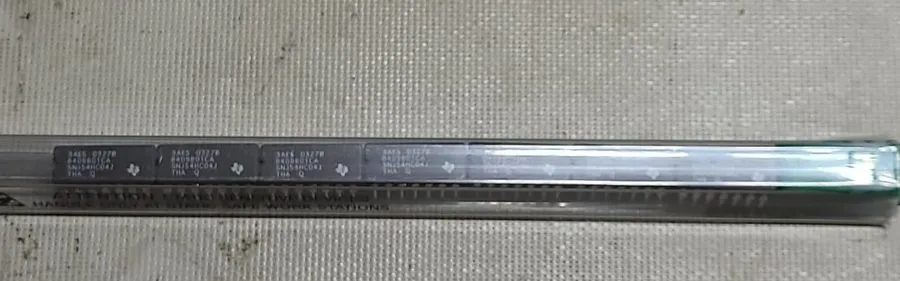 Микросхема Texas Instruments SNJ54HC04J IC, quantity of 7