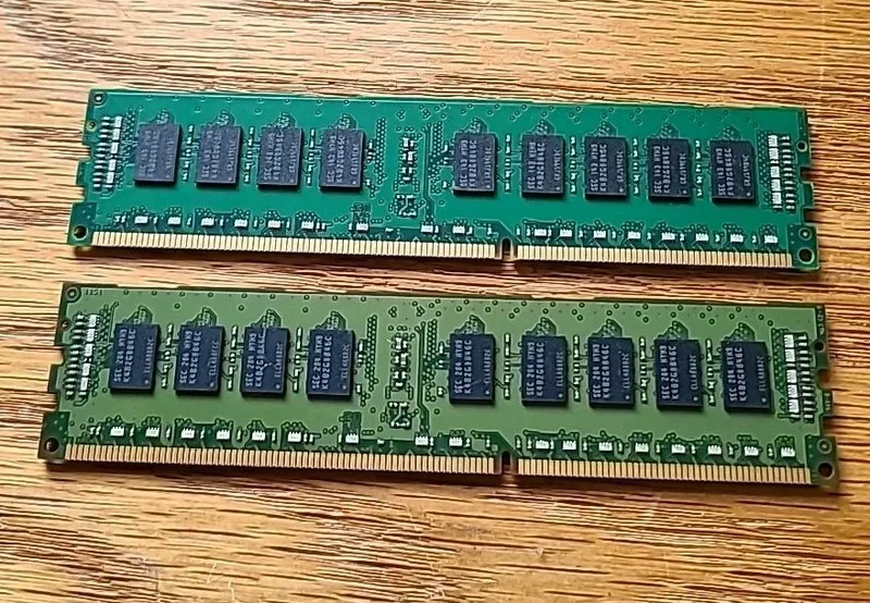 Модуль памяти Samsung 8GB(2X4GB) M393B5273CH0-YH9 PC3L-10600R DDR3
