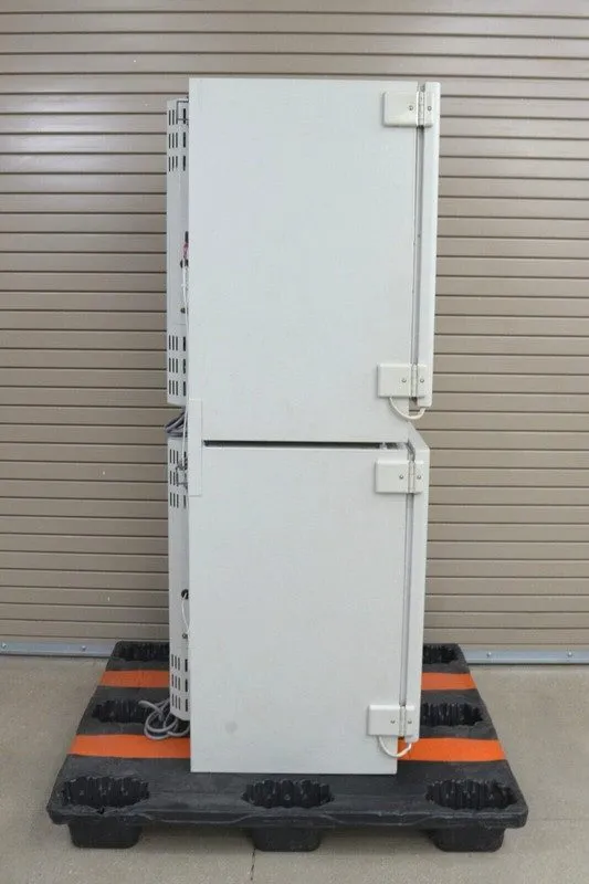 Инкубатор Sanyo Model MCO-17AIC CO2 Direct Heat Laboratory Incubator — фото лота 2