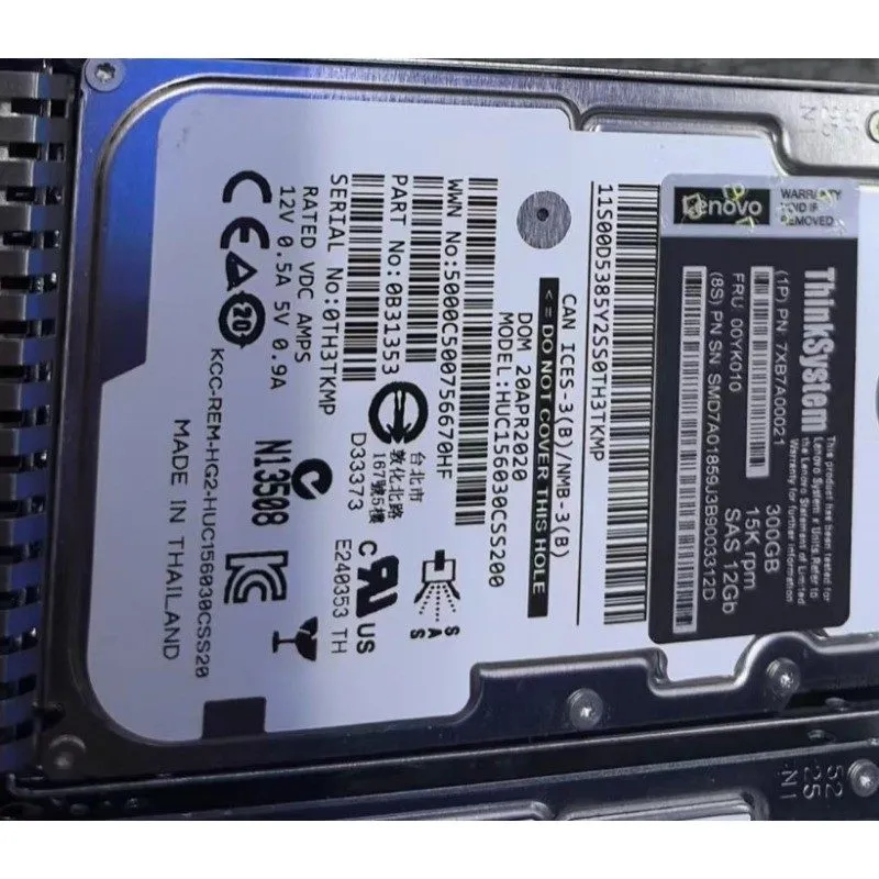 Сервер Lenovo 7XB7A00039 00YK028 600GB 15K 3.5"SAS 12G Server HDD Hard Drive