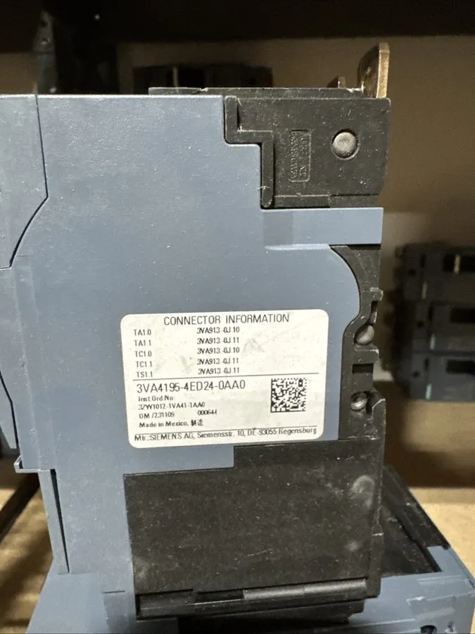 Автоматический выключатель 3VA4195-5ED24-0AA0 Siemens Breaker 20 Amp 3 Ph 480 V