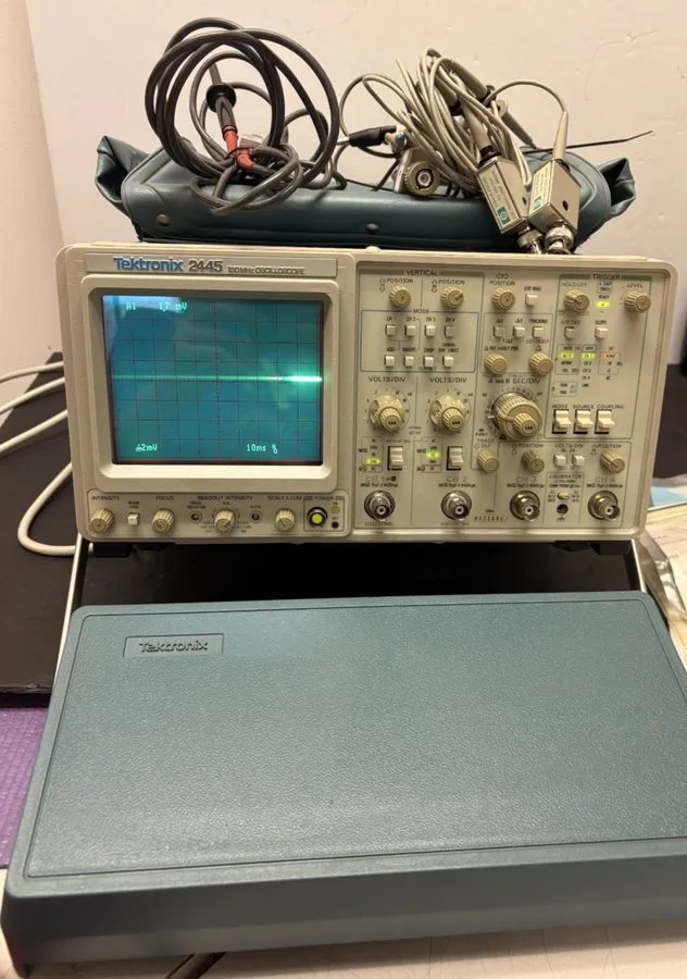 Осциллограф TEKTRONIX 2445 150MHz OSCILLOSCOPE