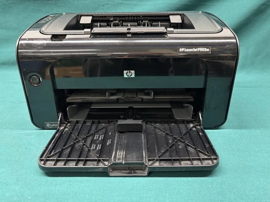 Лазерный принтер HP LaserJet Pro P1102w Wireless Monochrome Laser Printer Page c