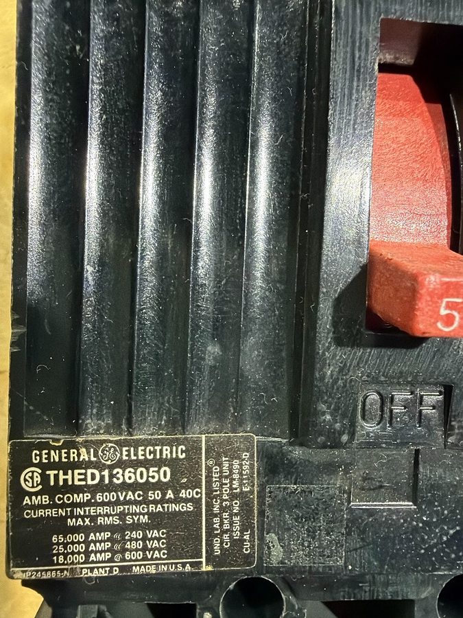 Автоматический выключатель GE THED136050 3 Pole 50A Circuit Breaker 600VAC 25kA — фото лота 1