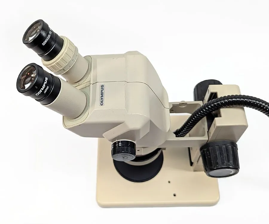 Микроскоп Olympus SZ30/SZ-30 StereoZoom Microscope w/SZ-ST Base/Fiber Light