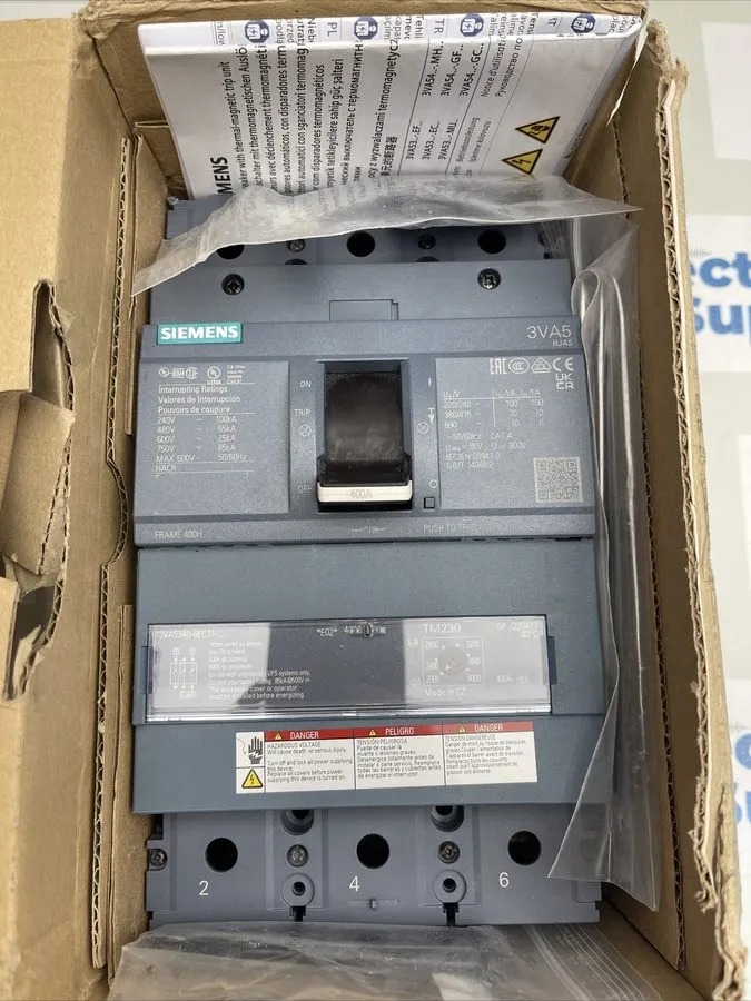 Автоматический выключатель Siemens 400 Amp Circuit Breaker 3P 600 VAC 3VA5340-6E