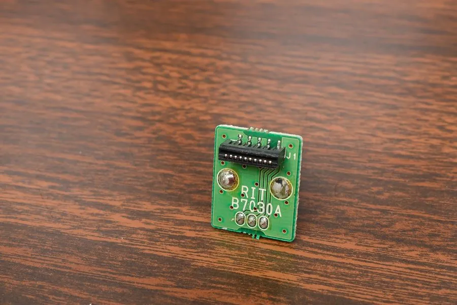 Радиостанция ICOM IC-7600 PARTS RIT/XIT ENCODER POT B7030A