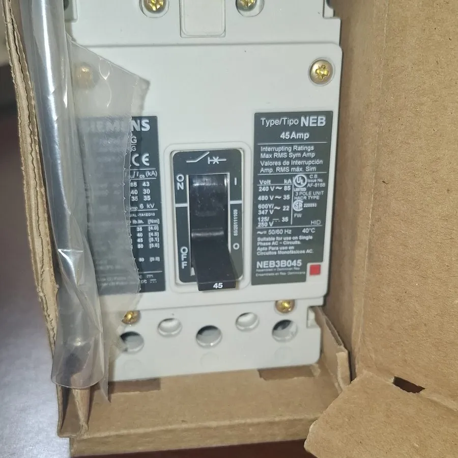 Автоматический выключатель Siemens NEB3B045B 45A 3-Pole 480V Bolt-On Circuit Bre — фото лота 2