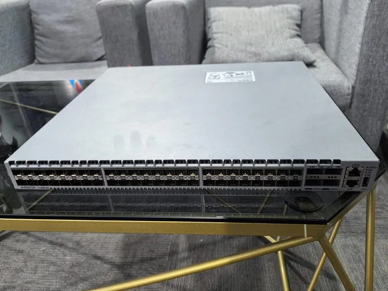 Коммутатор ARISTA DCS-7150S-64-CL-F 48-Port 10G SFP+Switch. Cloud Networking — фото лота 1