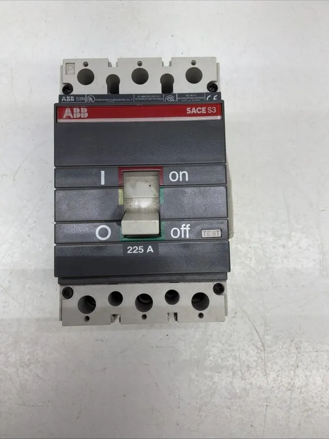 Автоматический выключатель ABB Circuit Breaker 3 Pole 480V-500V E93565 225 A