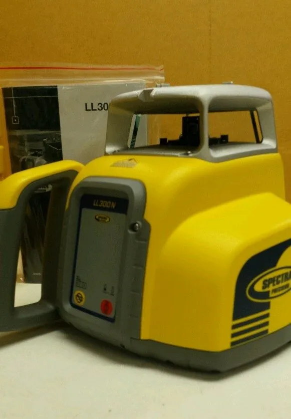 Нивелир Spectra Precision Laser Level LL300N w/ Tripod Stand & HL450 Receiver — фото лота 2