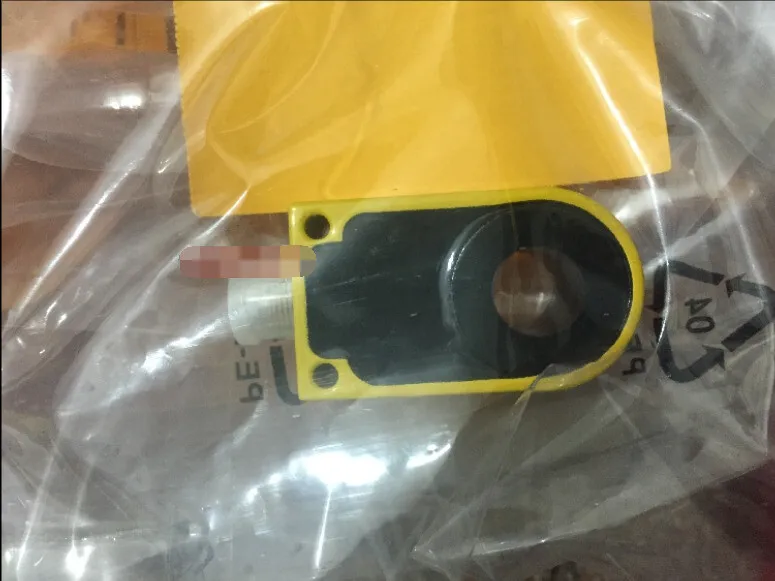 Датчик приближения BI15R-W30-DAP6X-H1141