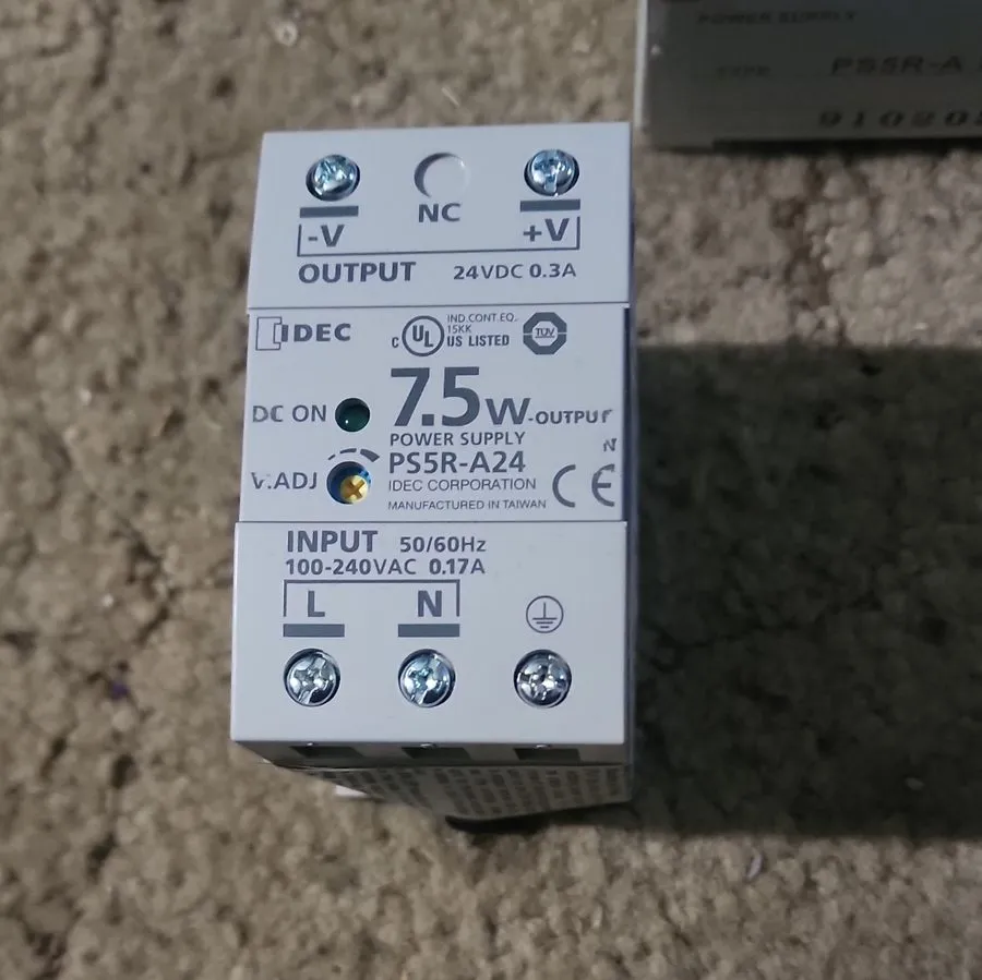 Блок питания PS5R-A24 *IDEC DIN Rail Switching Power Supply 100-240VAC In, 24VDC