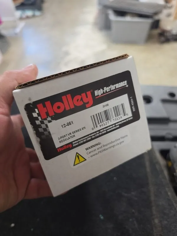 Трубопроводная арматура Holley 12-851 2 Port VR Series Fuel Pressure Regulator — фото лота 2