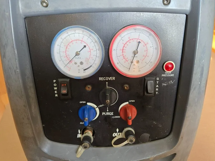 Станция обслуживания кондиционеров Robinair 25175B Refrigerant Recovery Machine, — фото лота 1